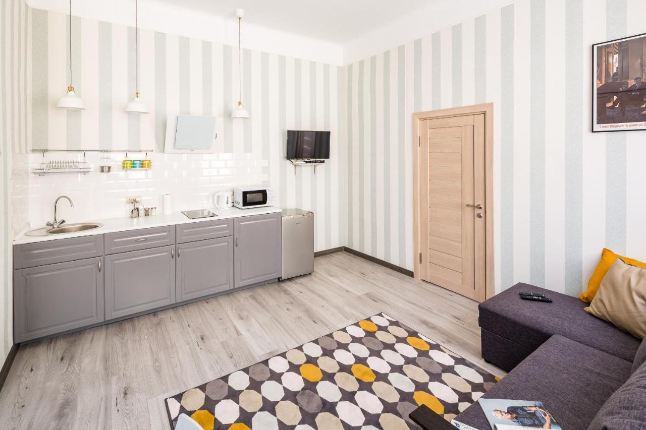 #1 Apartment Lviv Eksteriør billede